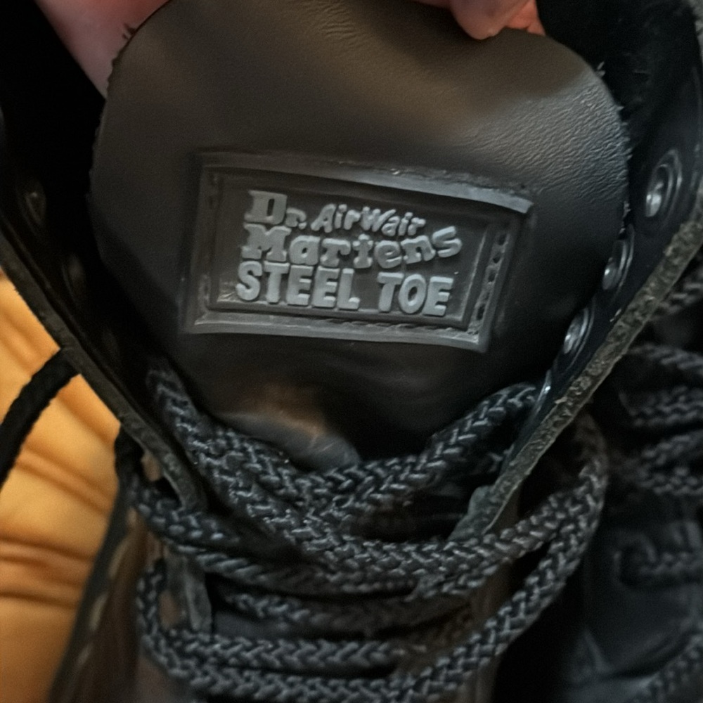 Dr. Martens Black Leather Boots with Yellow Stitching Steel Toe - Picture 5 of 10